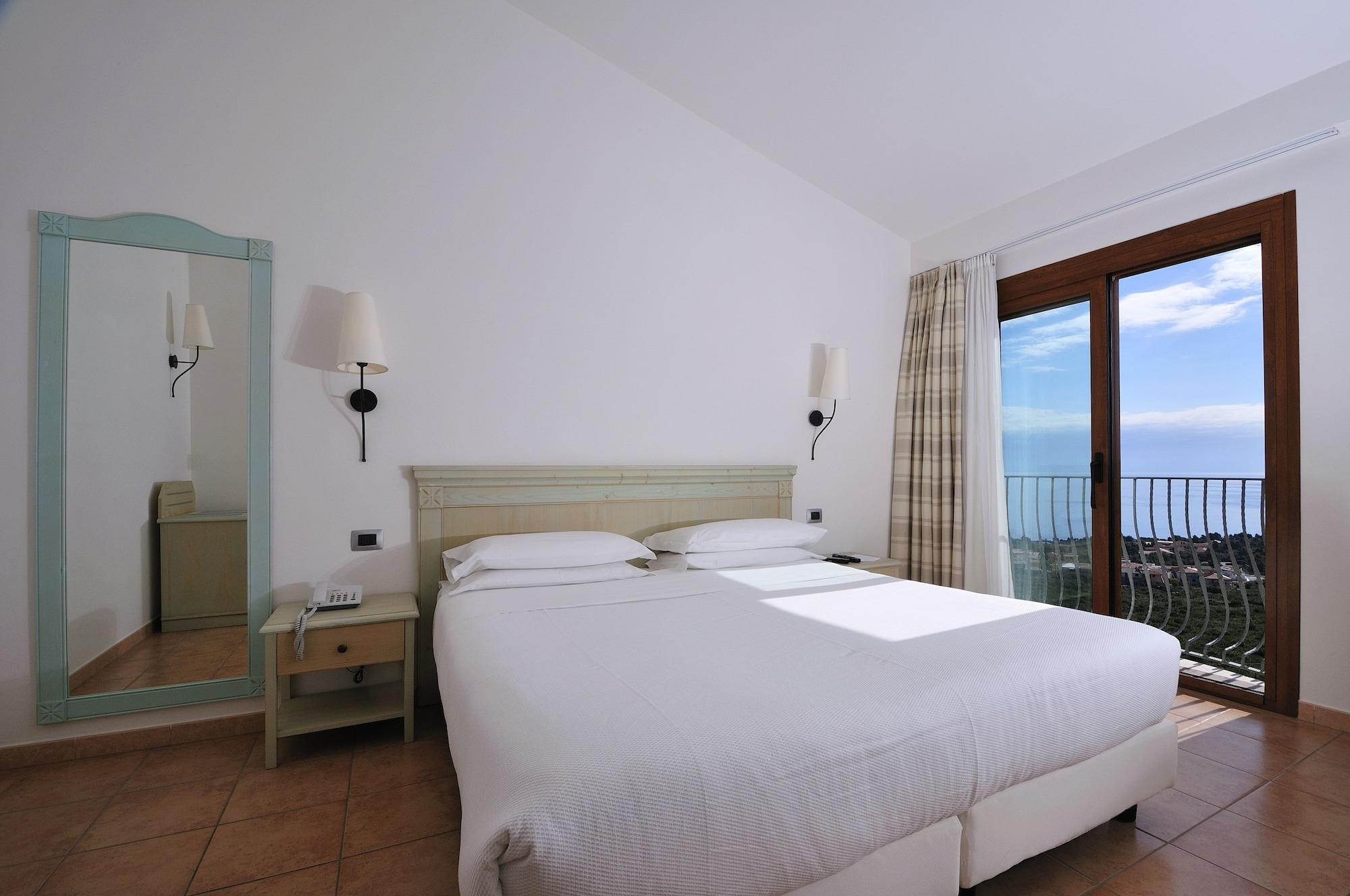 Hotel Brancamaria Cala Gonone Exterior foto