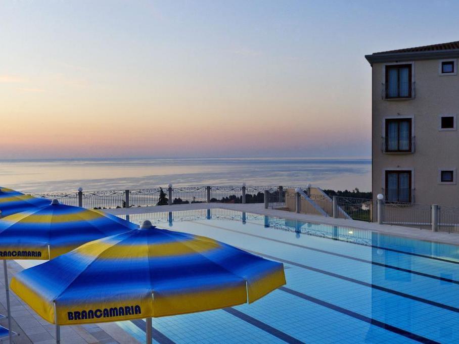 Hotel Brancamaria Cala Gonone Exterior foto