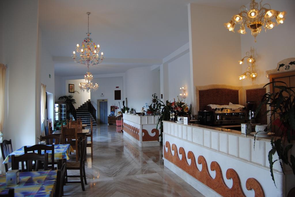 Hotel Brancamaria Cala Gonone Exterior foto