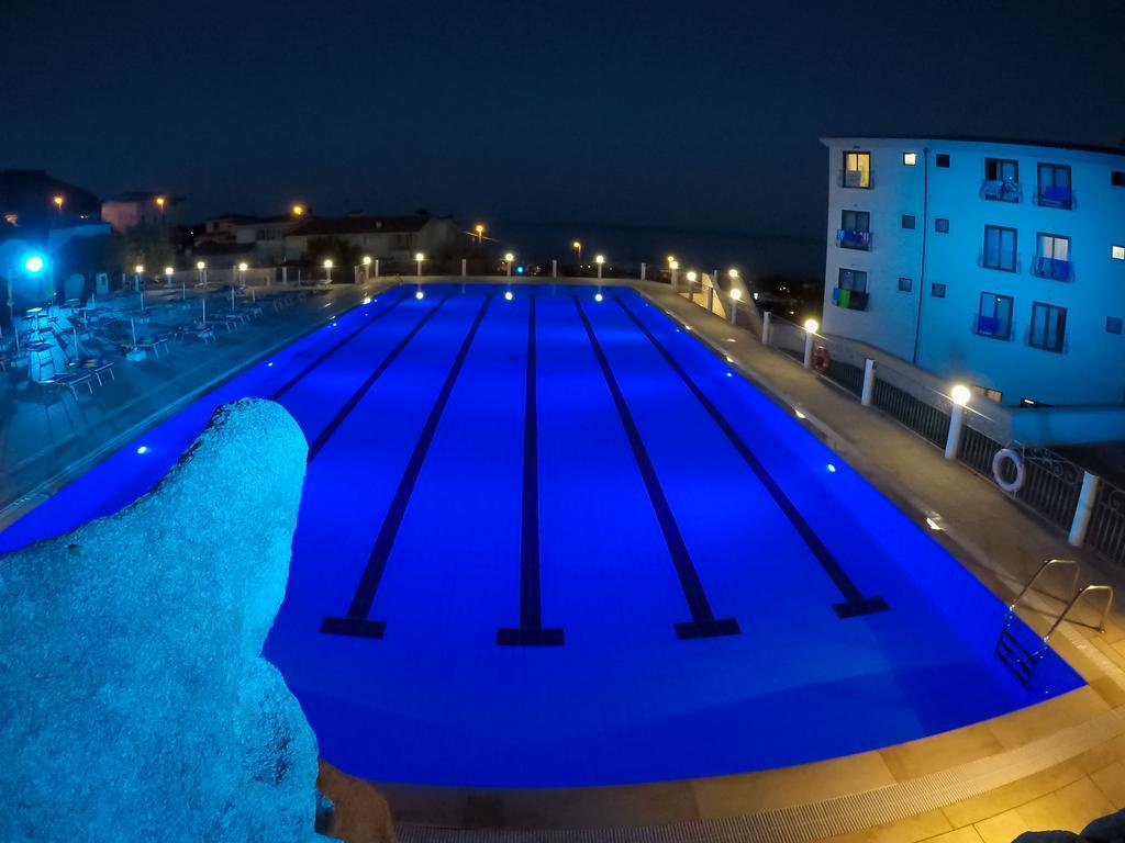 Hotel Brancamaria Cala Gonone Exterior foto
